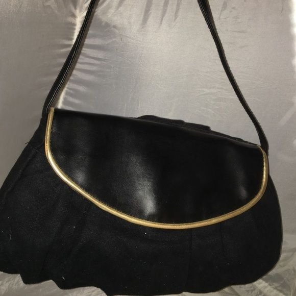 Victoria’s Secret VINTAGE Black small purse gold trim - Picture 1 of 3